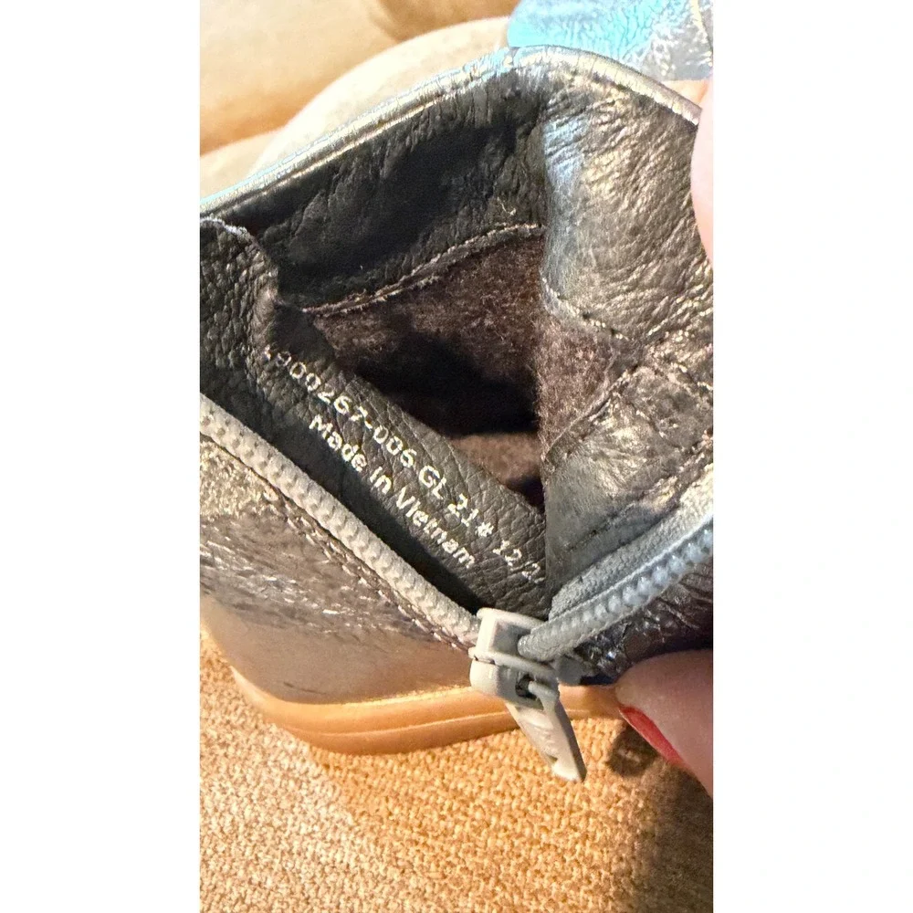 Camper Peu Cami Baby Boots Metallic Silver Leather Bow Zip EU 21 US 5.5 Toddler